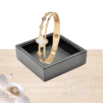 Ofro Graceful Wings Gold Bangle 🌼